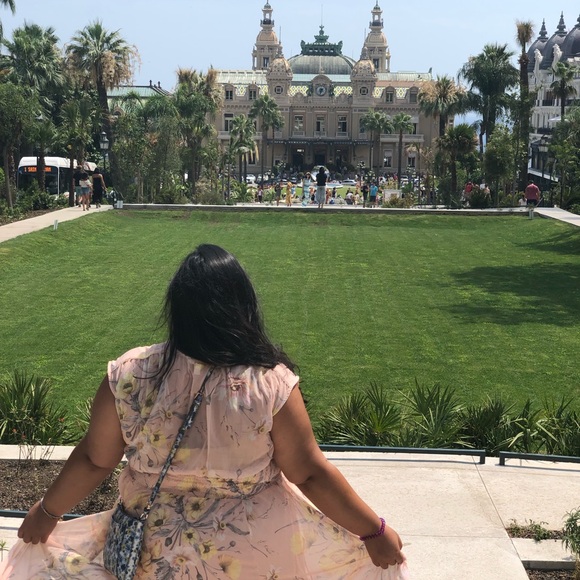 Meet your Posher, Nikki - Picture 1 of 1